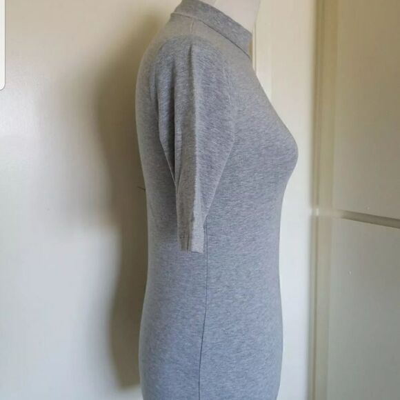 COPY - Banana Republic Factory Store Grey Short Slv Top - Picture 4 of 7